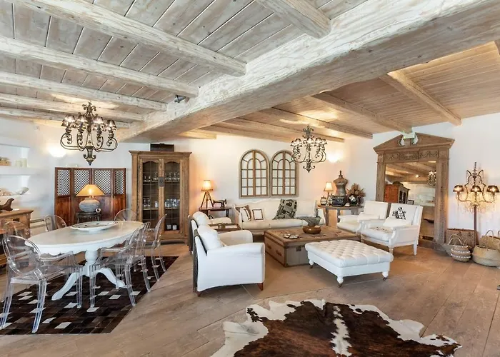 Your Mykonos X Whitelist Willa *